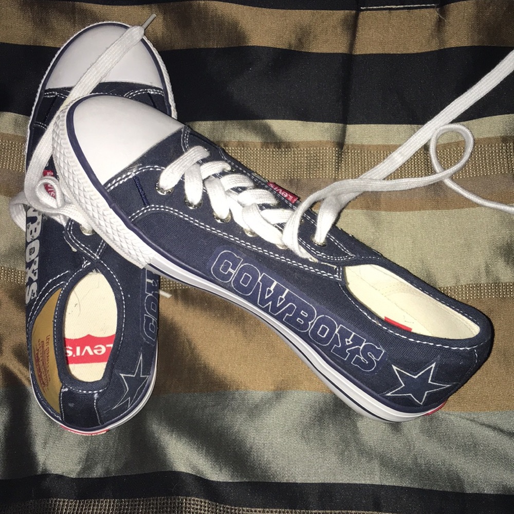 Cowboys converse